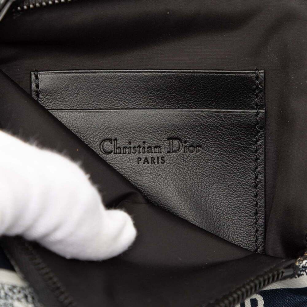 CHRISTIAN DIOR Black Shoulder Bag - Picture 5 of 7